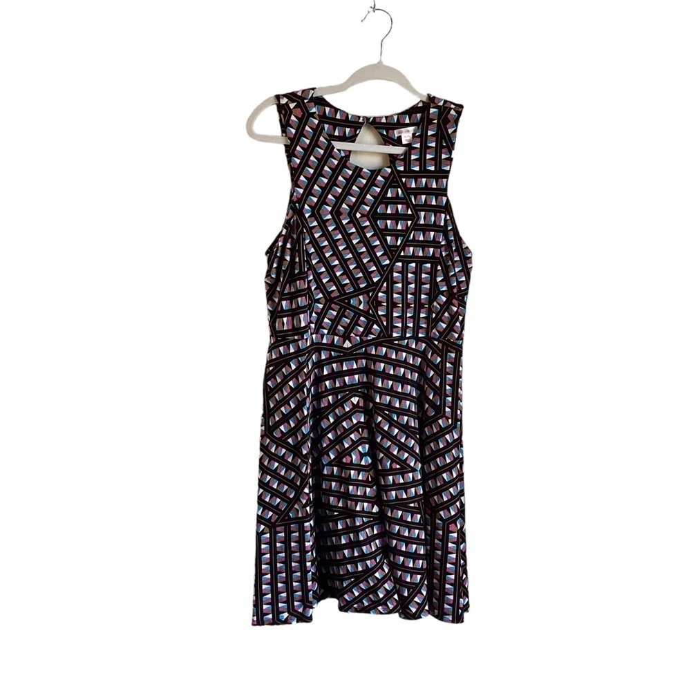 Xhilaration Women’s Sleeveless Multicolored Dress.  Size XL